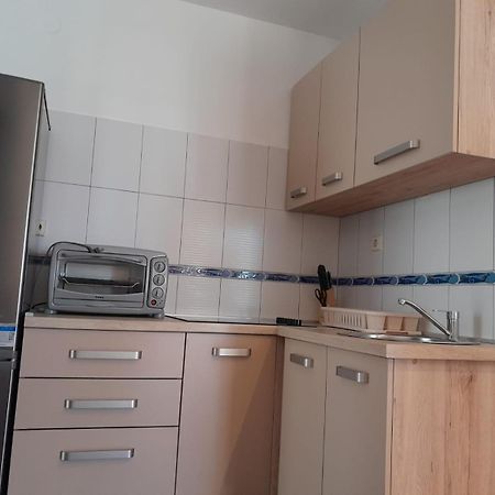 Sreca Apartment Near Beach With Bbq Bibinje Exteriör bild