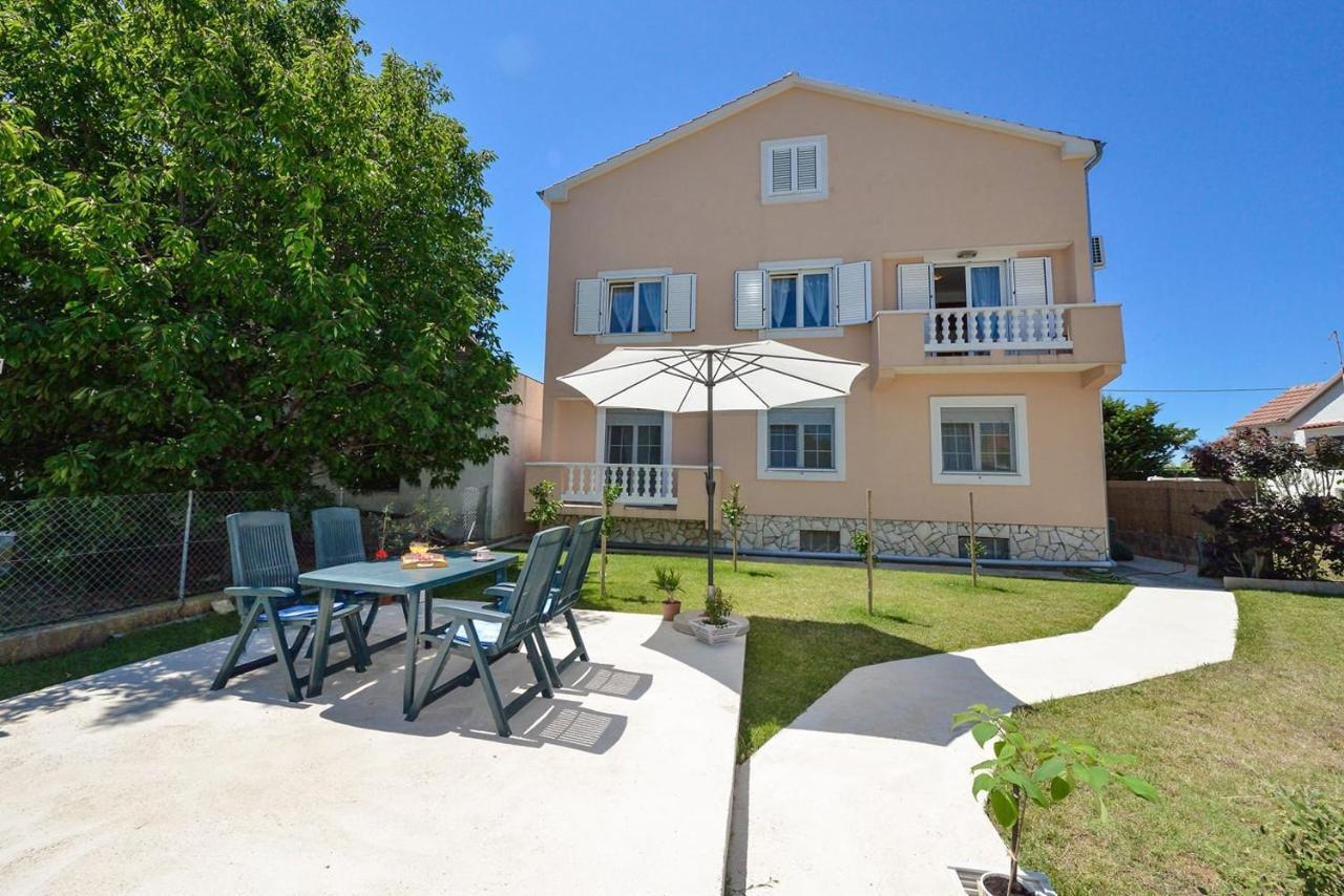 Sreca Apartment Near Beach With Bbq Bibinje Exteriör bild