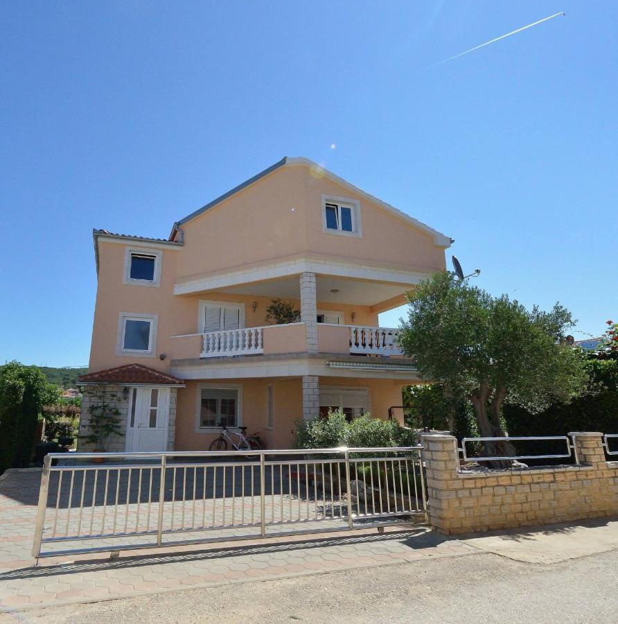 Sreca Apartment Near Beach With Bbq Bibinje Exteriör bild